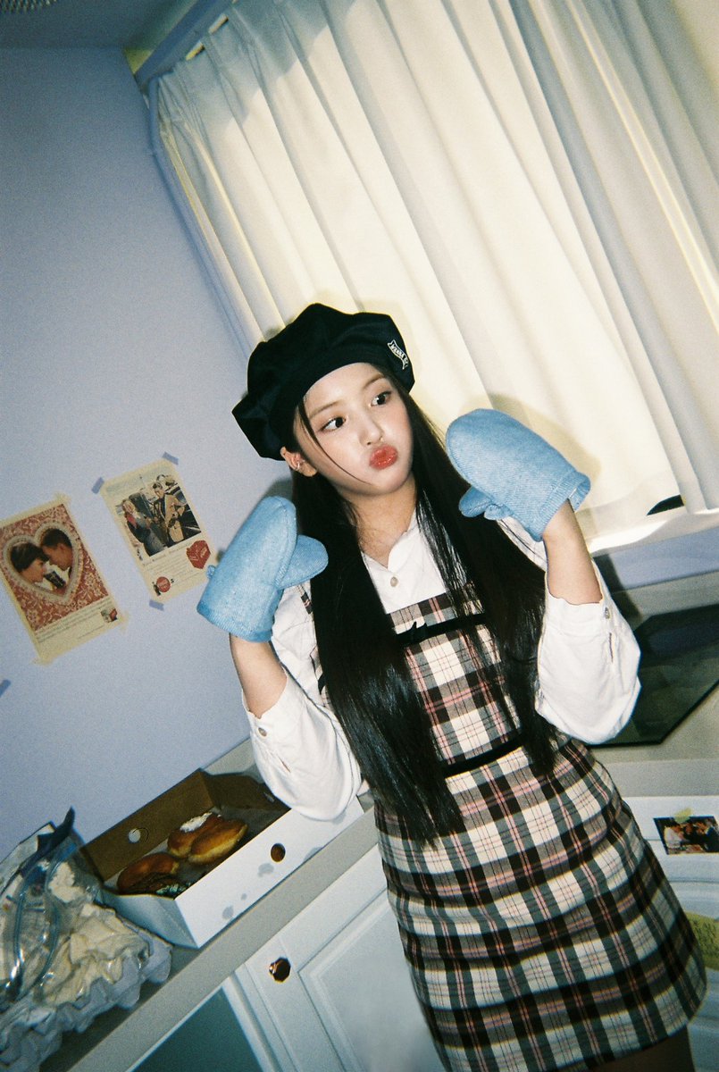 Jiwoo pics ♡ tweet media