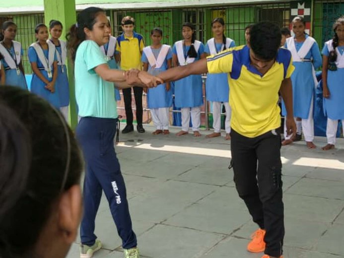 rotaract3262's tweet photo. Rotaract Club of Cuttack barabati Fort in association with S.N. Tawekondo Academy and Rotary club of Cuttack barabati will organise self defence programme on 4th June At-khannagar High school. https://t.co/MCVjmVUXj3