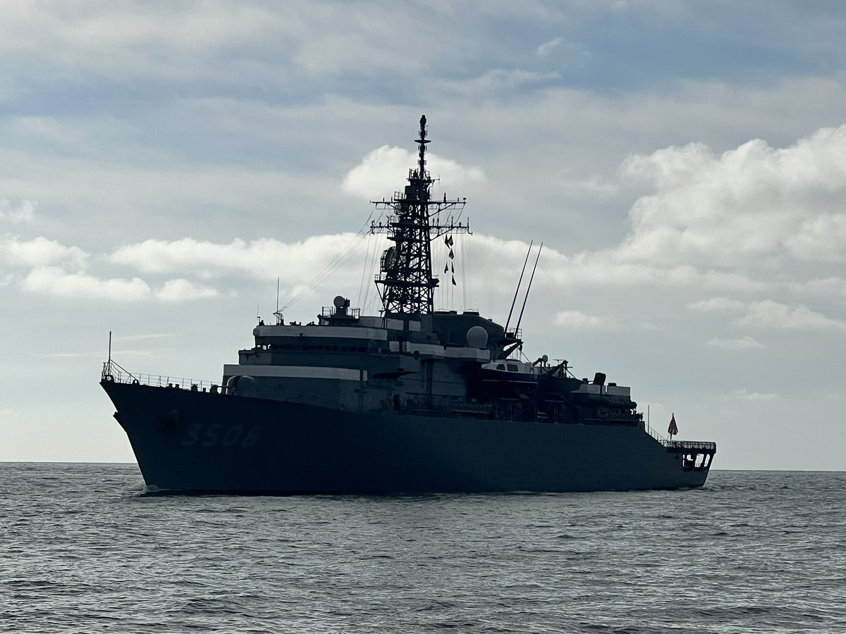 Japanese warship JS Kashima inbound to <a href="/LondonPortAuth/">Port of London Authority</a> via the North East Spit Pilot Station.