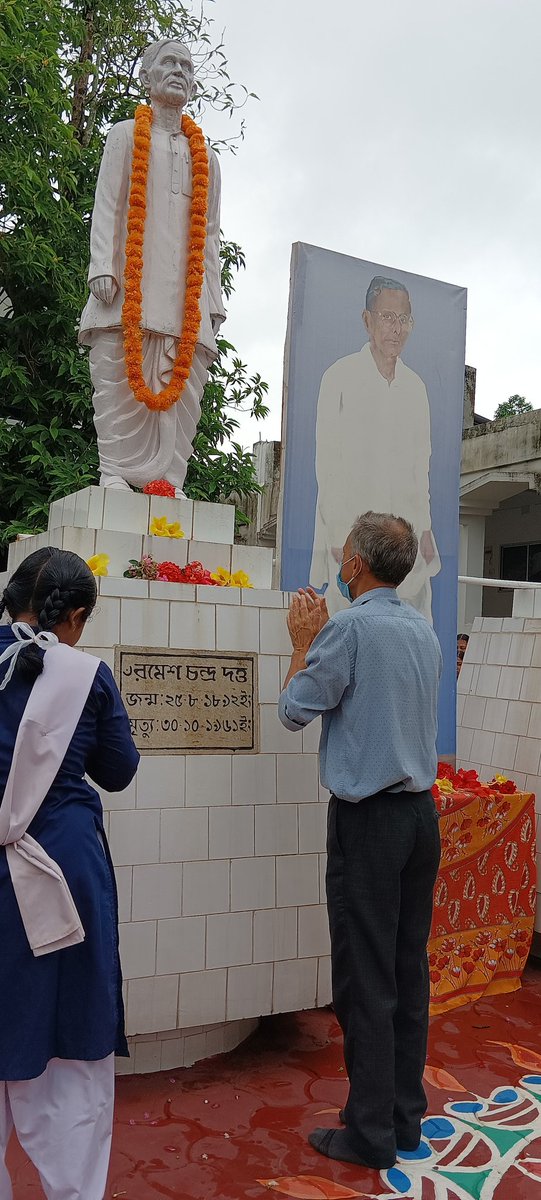 RPraktani's tweet photo. Ramesh School pays its humble tribute to the President of India's National Teachers' Award &amp; Vidyasagar Award(posthumous) winning Legendary Headmaster Late Dhirendra Ch. Datta on his 28th Death Anniversary today https://t.co/UAfSHE4d8W