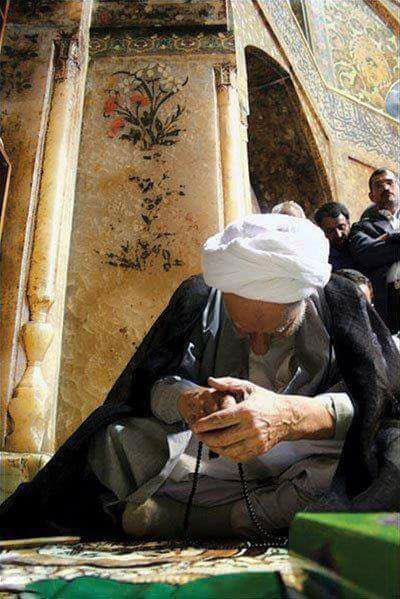 ChannelRazavi's tweet photo. “If #sins accumulate and you get entangled in your affairs…read about what happened to Hussein &amp; his family; sit alone call Hussain.  
Crying over #Hussein is an apology in itself &amp; one tear on Hussein is enough to remove the mountain of sins." 

Ayatollah Taqi #Bahjat (ra) https://t.co/RqQFtM4PHP