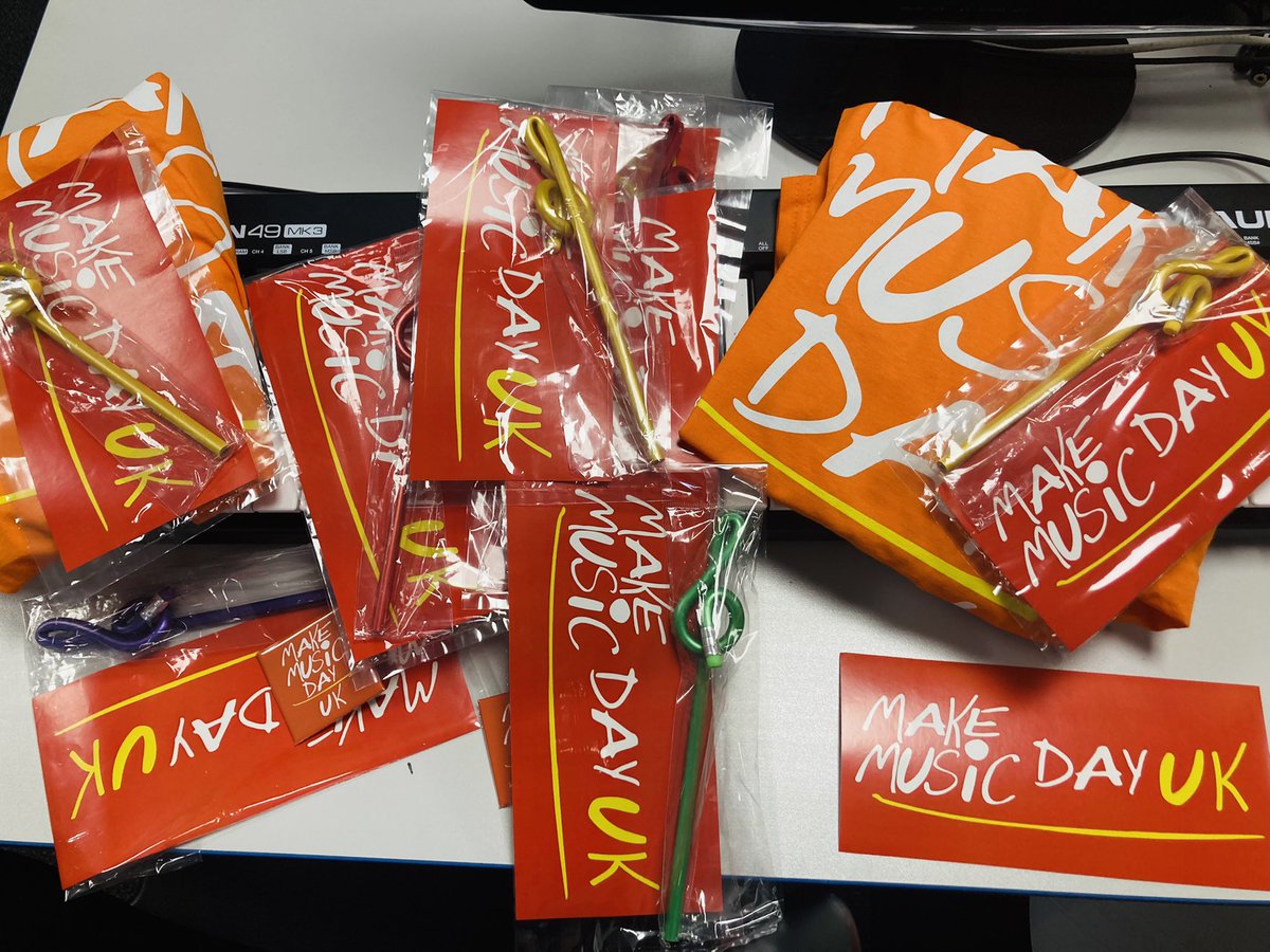 Music_DACA's tweet photo. We are ready to make music and to give away some prizes @MakeMusicDayUK. Let’s see by the end of the day how many arrangements of Lean on Me we can make. https://t.co/3MVrKT00Lm