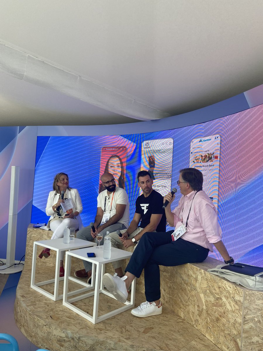 OmnicomMediaGrp's tweet photo. Thank you to our guest speakers for joining Entertainment Commerce: The New Frontier, where they shared keys to success in interactive spaces like gaming and live shopping. Pleasure to have you at the Omnicom Cabana! #OMCCannes2022 #CannesLions2022
#web3
#metaverse https://t.co/HaEiszBqOr