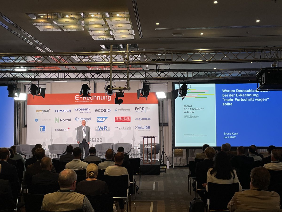 VeR_Verband's tweet image. Bruno Koch, E-Invoicing Pionier, Globaler Branchenanalyst und Berater, Billentis, eröffnet den 2. Tag des #ERGI22 mit dem Thema: „Warum Deutschland auch bei der E-Rechnung mehr Fortschritt wagen sollte“. Wir sind bereit!