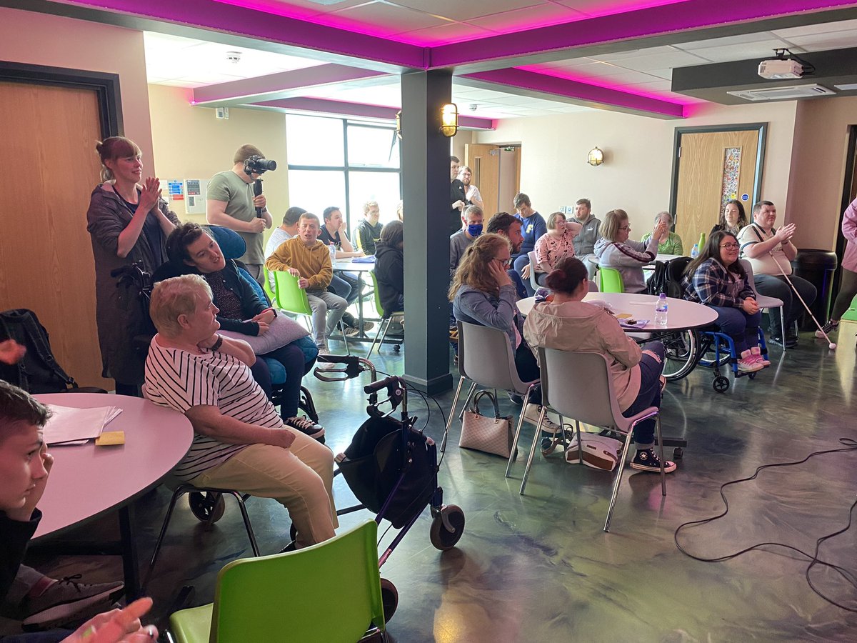 AllegriDerry's tweet photo. #EveryVoiceFestival @ Tuned In  Project. Enjoying a special afternoon of music yesterday with Tuned In Collective &amp; Doire Calgach Singers. A perfect way to start Festival Week. So much fun &amp; song in the room &amp; we loved question time to finish the session!
#connectedthroughmusic https://t.co/IC1ZOG3SCd