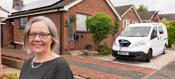 "#EnergyBills reduced significantly using EV battery storage." 

Great results from the <a href="/ElectricNation_/">Electric Nation</a> project looking at the future &amp; how #EV batteries support the growth &amp; efficient use of #RenewableEnergy 

More here: tinyurl.com/38s8td6h 

<a href="/ElectricNation_/">Electric Nation</a> <a href="/CrowdCharge/">CrowdCharge</a>