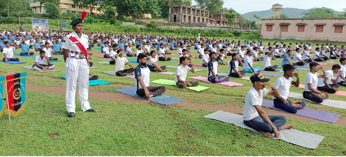 pradeep_basak's tweet photo. #NationalCadetCorps #OdishaDte #CuttackGp 
#NCCforYoga
 483 NCC Cadets of 2(O) NU NCC undergoing ATC Camp in Keonjhar District, Odisha, participated in IDY 2022.
"Yoga for Humanity"
@moayush
@kalinga_sagar
@utkalpride https://t.co/iCZ4vZ3IiQ