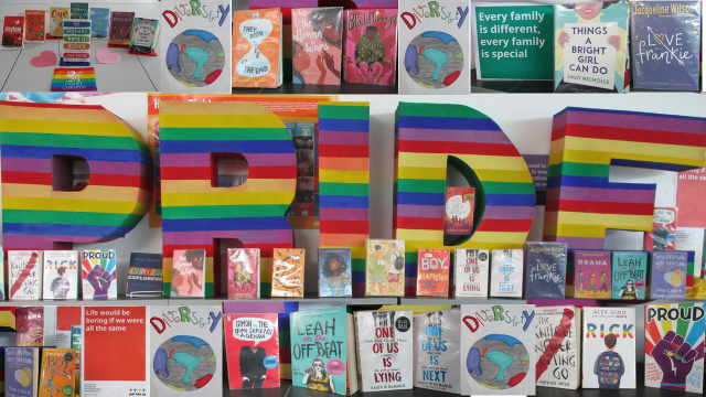 This #SchoolDiversityWeek in the LRC we are highlighting books that reflect our diversity and thinking about how our differences enrich our community here @StTeilos 😃🏳️‍🌈
@JustLikeUsUK  #TeamTeilo @stteilos_Lower