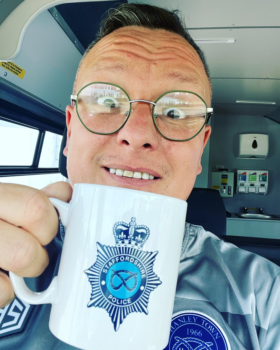 Making the impossible POSSIBLE everyday at <a href="/_MenUnite/">Men Unite</a> 

Arrested 18 times , in prison 3 times plus a stint in rehab along the way

Now I’m working with <a href="/StaffsPolice/">Staffordshire Police</a> to help raise awareness about mental health issues 💜🙌🏼

#livedexperience #mentalhealth