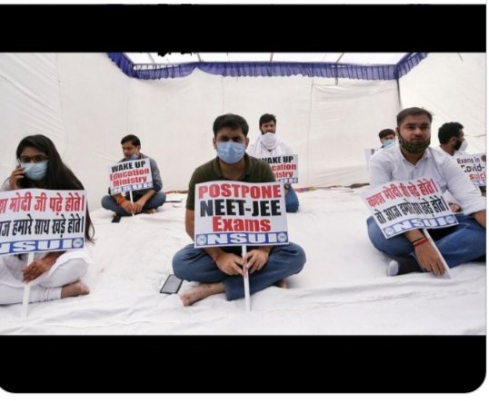 Sudhanshu2107's tweet photo. #Postponejeemains2022
Guys mass tweet and let us show that they cant suppress students !
Enough is enough ! Inhone humara mazak banake rkh diya hai . Its now or never situation.  
#Postponejeemains2022
#JeeMains2022 https://t.co/eK6emDMpHt