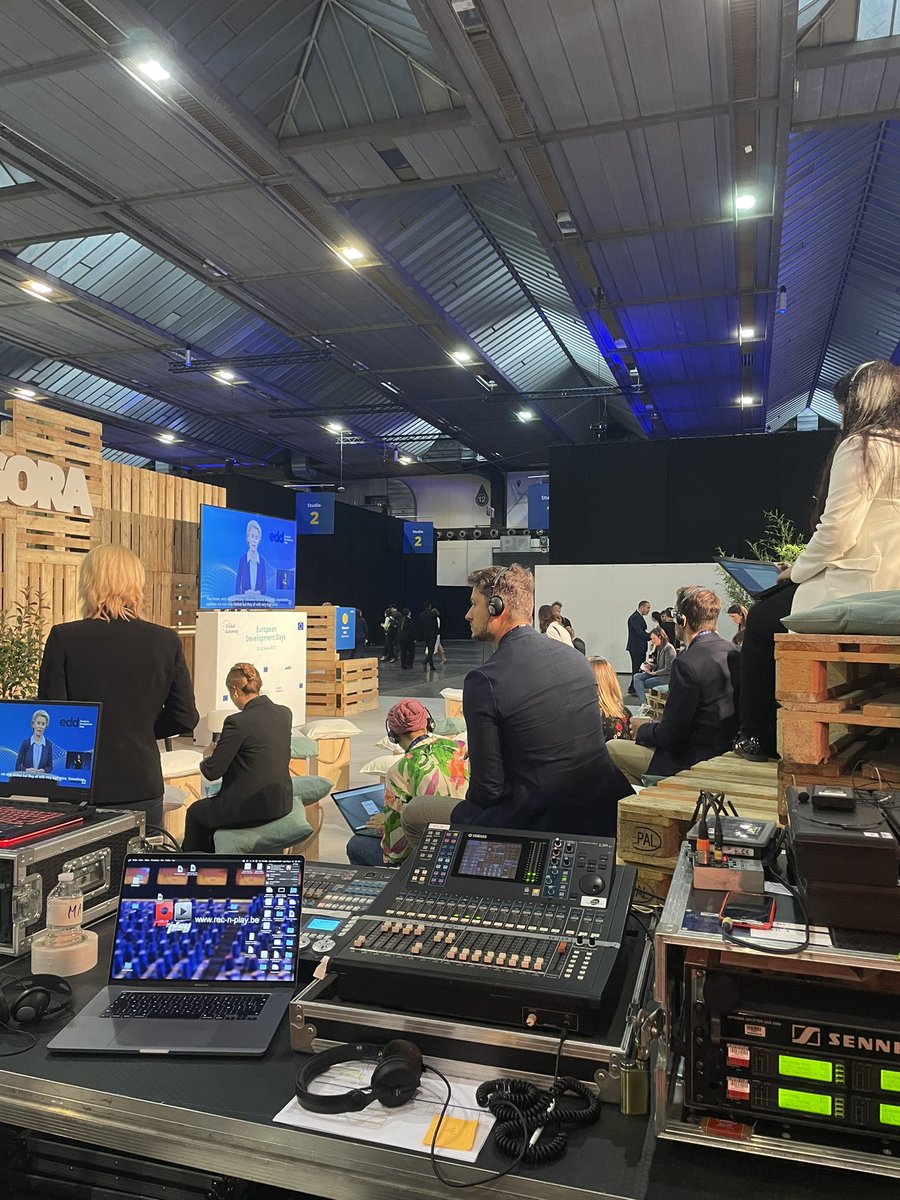 Watching the #edd22 opening ceremony on n the Agora