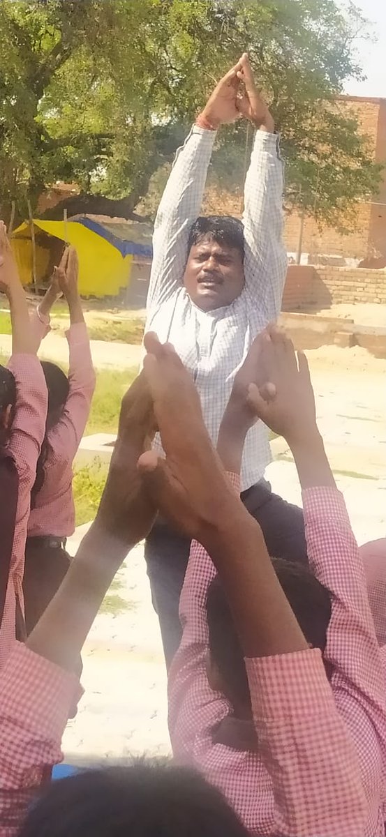 Rakeshk99304211's tweet photo. The BJP government at the Center should restore the old pension and GPF system keeping in mind the security of the future of all the employees.
#WeWantOPS
@narendramodi
@ANI 
@vijaykbandhu https://t.co/HsJY3SE0sW