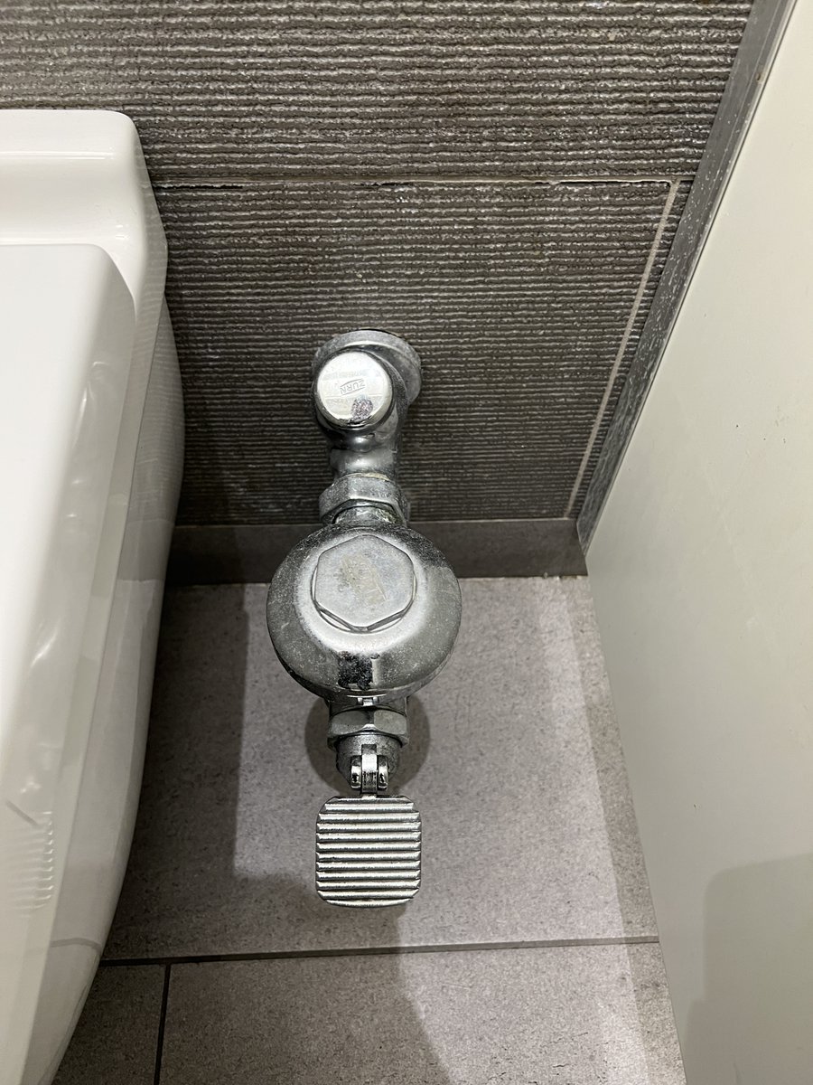 Who likes to touch siphons in public toilets?
I spotted this great #productdesign #innovation at Ben Gurion Airport, allowing you to push the siphon with your foot.  
Sometimes, it’s that easy. Just understand the user’s real pain points and think out of the box.