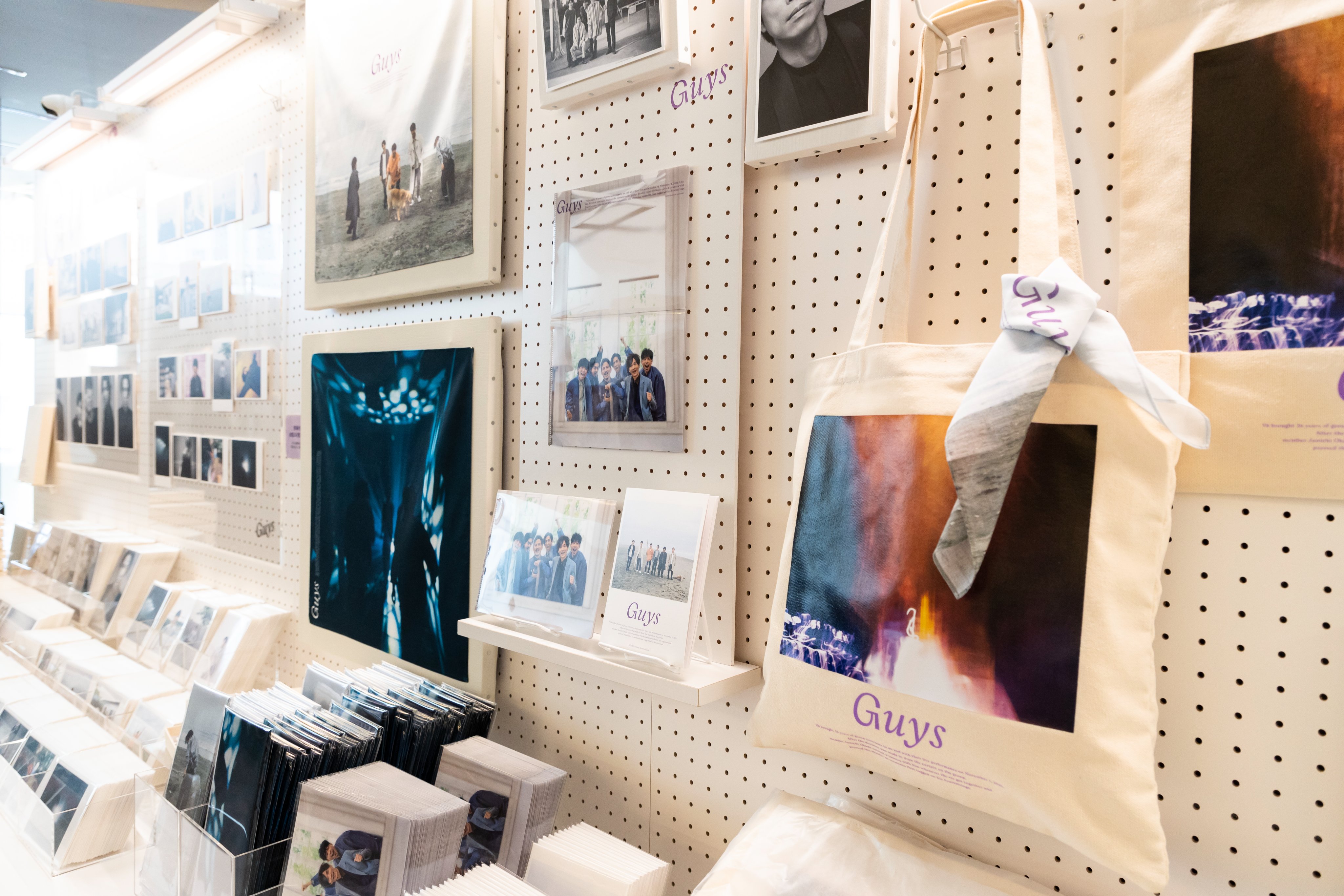 X-এ 岡田准一 写真集＆写真展『Guys 俺たち』公式: 