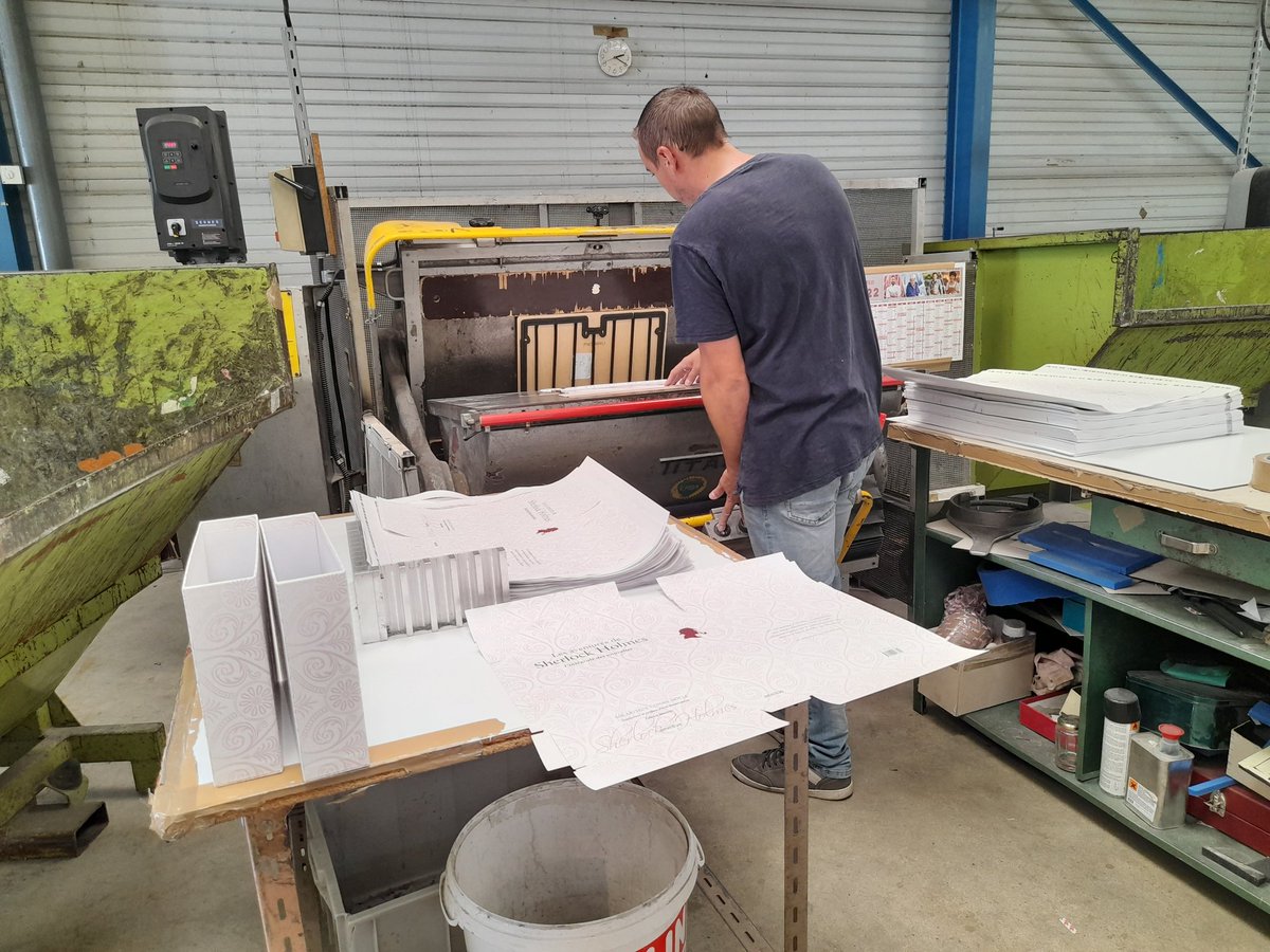 anne_manach's tweet photo. Visite de l'entreprise MSTC, specialiste du cartonnage pour définir les habiletés attendues en partenariat avec #eref . @poleemploi_PDL @NellyBertonnier @GaellePatronPE https://t.co/1qheXjO0uY