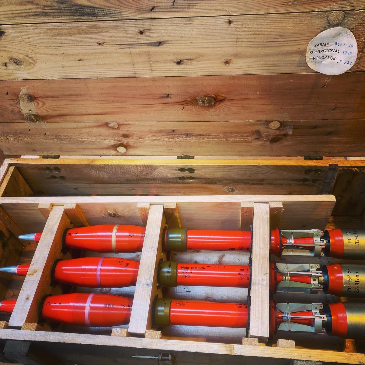 info_intrepid's tweet photo. Deactivated Crate of PG-15 HEAT 73 mm Rocket Launchers, note the word Deactivated🙄🙄🙄, with clear Acylic and a glass top will make a lovely bookshelf, well 3 in fact https://t.co/vH6vuhumeU