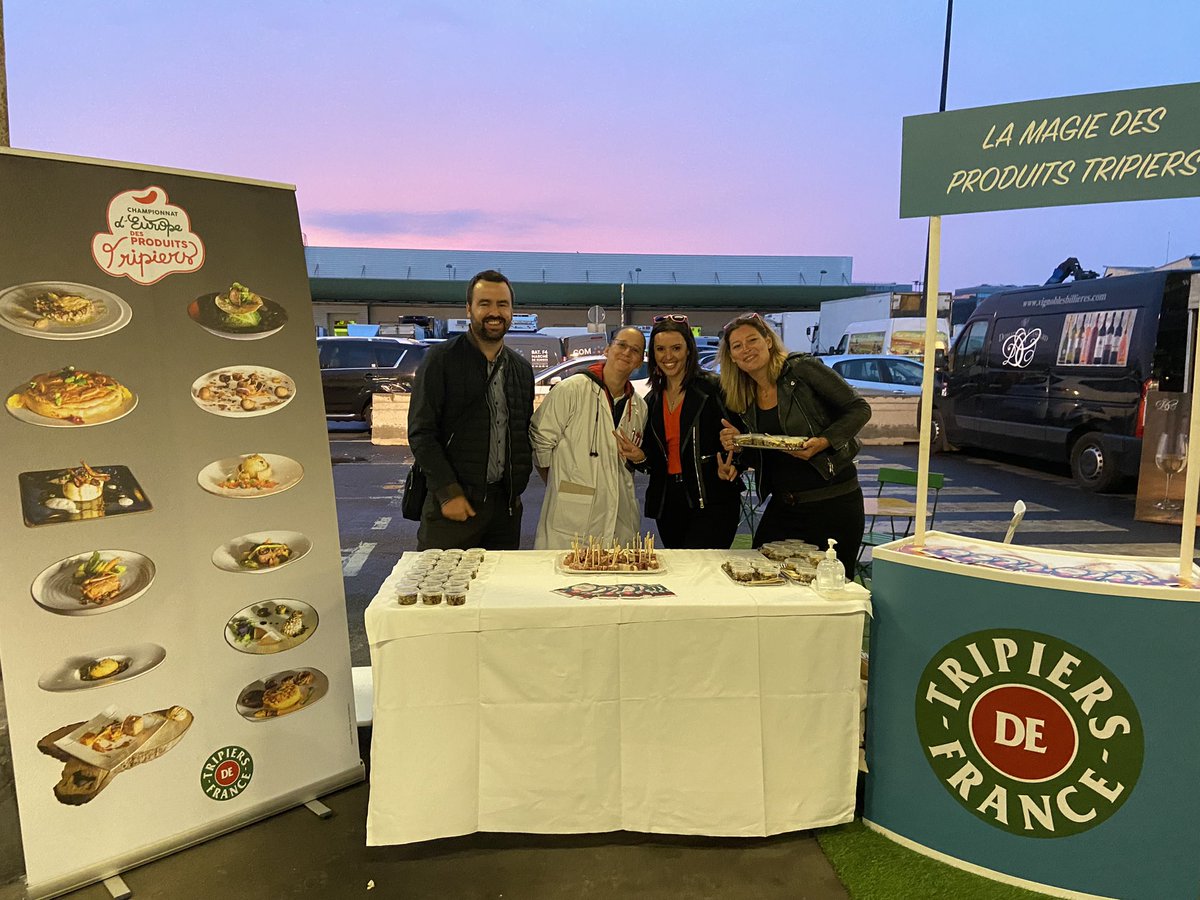 MikoAlain's tweet photo. Le bonheur est à Rungis avec le lancement 🚀 de la #FeteDeLaMusique2022 👍🎶😋 #MusiquesEnFete #gastronomie bravo aux @prosderungis pour leur participation 🙏 @slayani @ggomez_chef @marcfichel @sesame_events @MagMaguy1 @sophiedesailly @tripierdefrance https://t.co/M37Z1mswsD