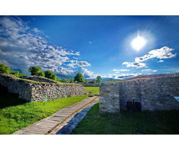 Today is the #SummerSolstice2022, the longest day of the year.
From the #HategCountryGeopark, we wish you a wonderful summer day!