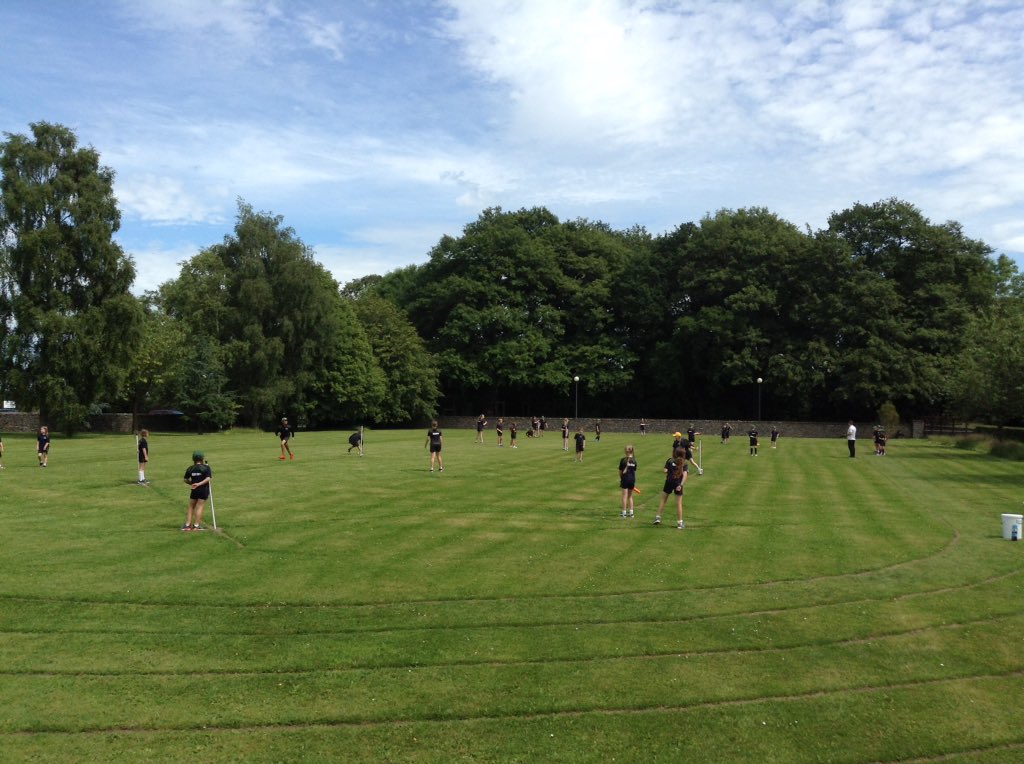 House cricket couldn't have been on a better afternoon, all the children had a great time as they competed fiercely all afternoon! Unfortunate there can only be one house that wins, and this year R🔴wan took the honours with some fantastic batting and fielding on display!🏃🏆