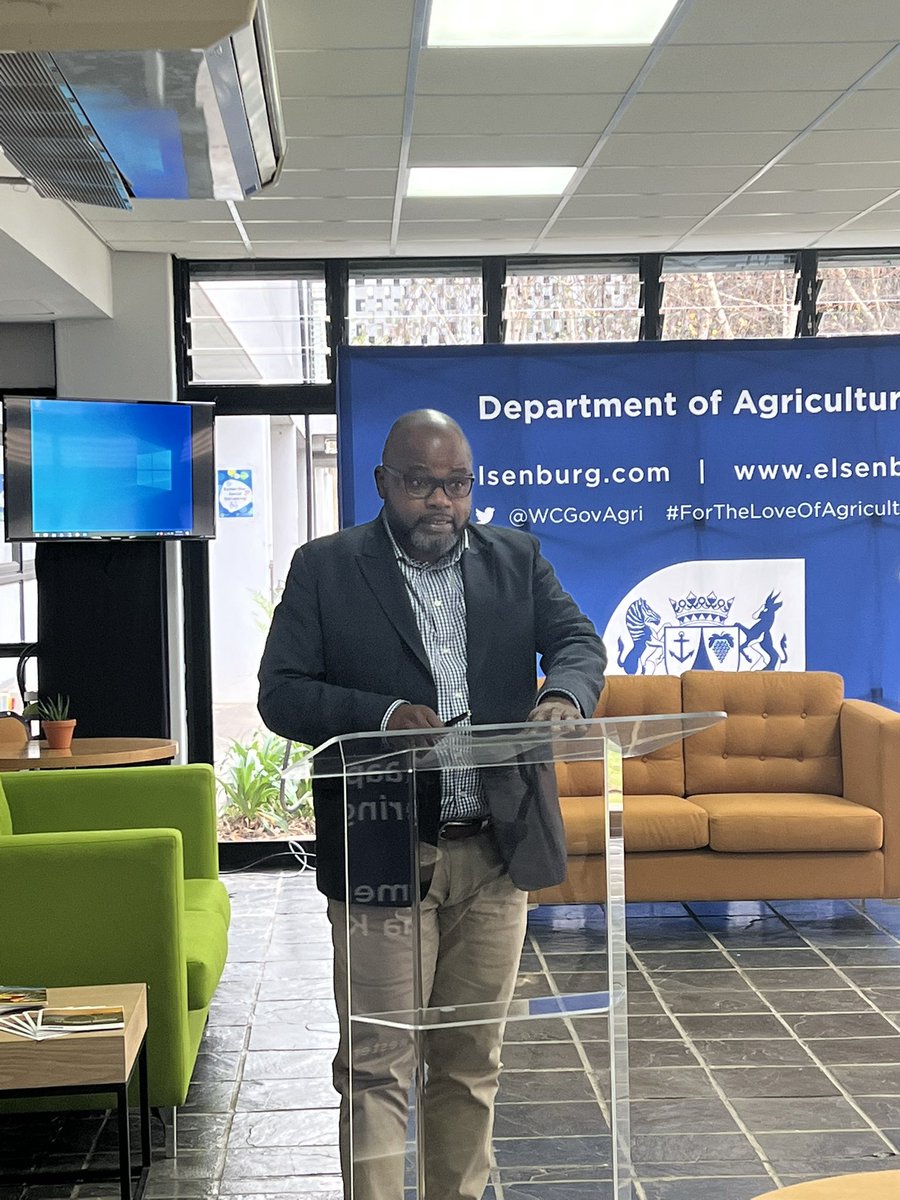WCGovAgri's tweet photo. “To the young people, you are not only the FUTURE but also the PRESENT.” Dr Mogale Sebopetsa, Head of Department, WCDoA at the Youth in Agriculture dialogue at Elsenburg today. #ForTheLoveOfAgriculture🌱 https://t.co/AusSxnUG2p
