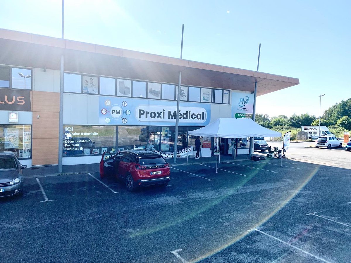 _Tizili_'s tweet photo. Tizili vous attend cette 1ère journée d’été sous un grand soleil chez Proxi Medical à Fouesnant.😎☀️
N’hésitez pas à venir découvrir en quoi la domotique favorise l’autonomie et découvrir plein d’autres dispositifs’

#fouesnant #autonomie #tizili #domotique #smarthome https://t.co/d4ucB8ig9T