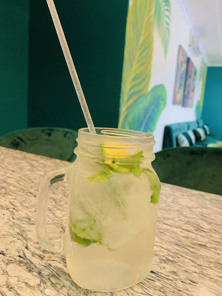 KivuEat's tweet photo. Nos cocktails 🍹😋😋 https://t.co/0gNP7MDXbJ