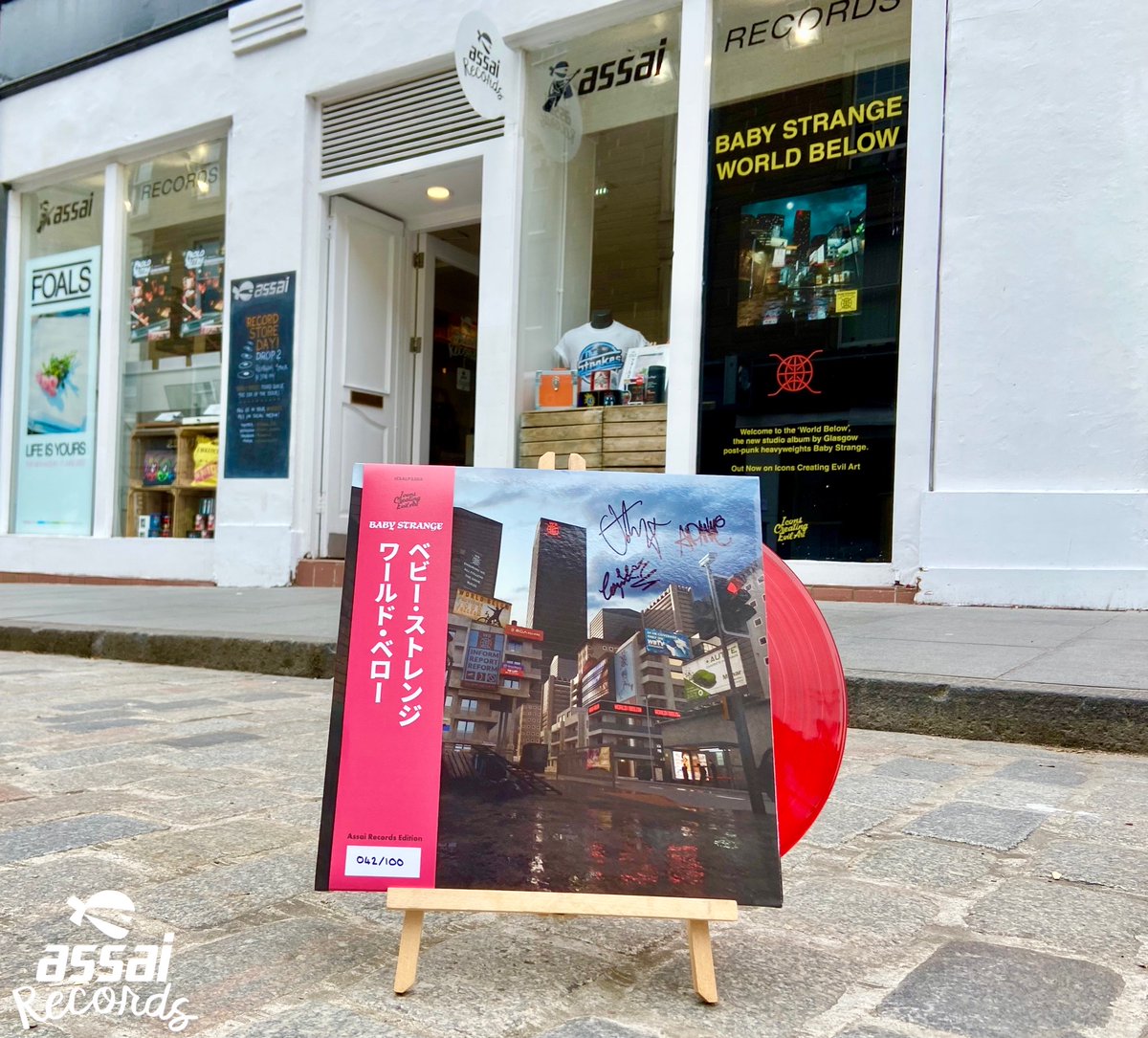 Assai_UK's tweet photo. * BABY STRANGE SIGNED OBI EDITION! * 

@BABYSTRANGEX released an absolute #BANGER of an album called #WorldBelow last week!

We have a signed Obi Edition!
On red vinyl, hand numbered and limited to 100 copies!

In store and online here - 
https://t.co/TrvjMDvnCn

#BabyStrange https://t.co/xTJywYUBuf
