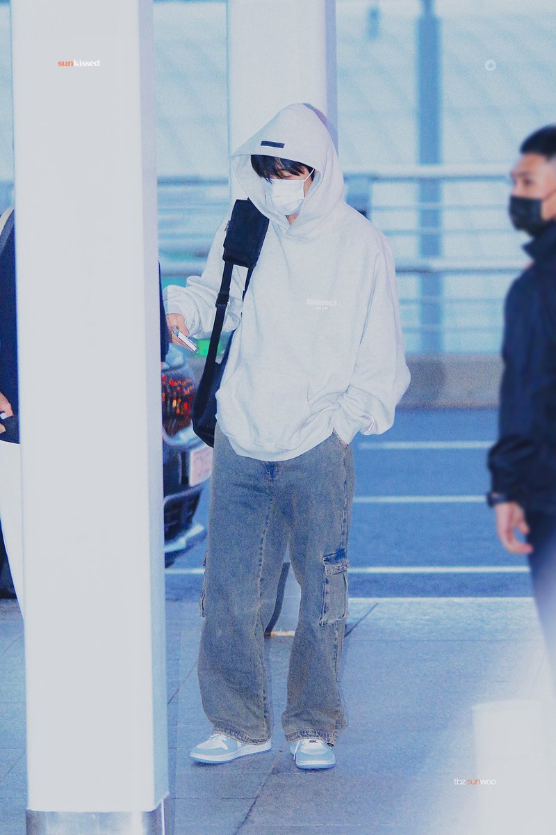 cuitantheboyz's tweet photo. like father                    like son
🐧  https://t.co/S73mQz2f4B