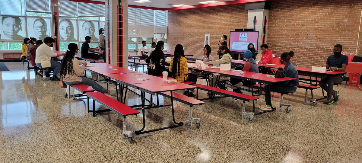 RisingMady17's tweet photo. Welcome to the 6th ECP_WHS Cohort!!!! Study like a Warrior, Soar like a Cardinal! @WoodlawnHS_BCPS @JamelJernigan @HRCWooldridge https://t.co/4fTlUNXAeS