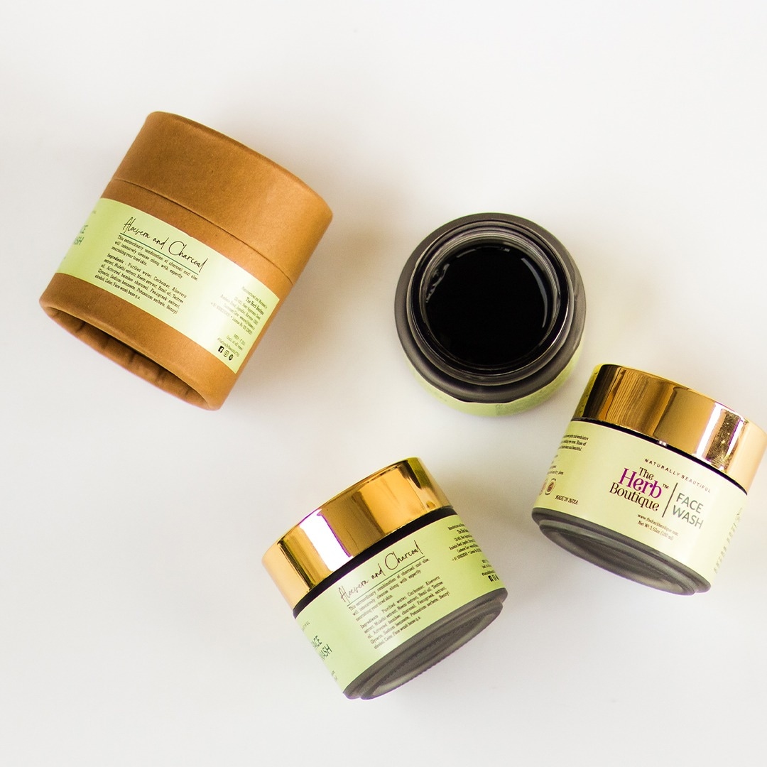 boutique_herb's tweet photo. A ‘Beautiful &amp; Youthful’ Skin with Aloevera and Charcoal Face Wash.
An extraordinary combination of charcoal and aloe, which will intensively cleanse along with expertly nourishing your tired skin.

https://t.co/IHinzIhu3X

 #Monsoon2022 https://t.co/bvdZTTyyN1
