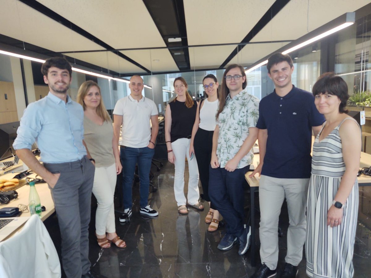 HP Careers tweet media