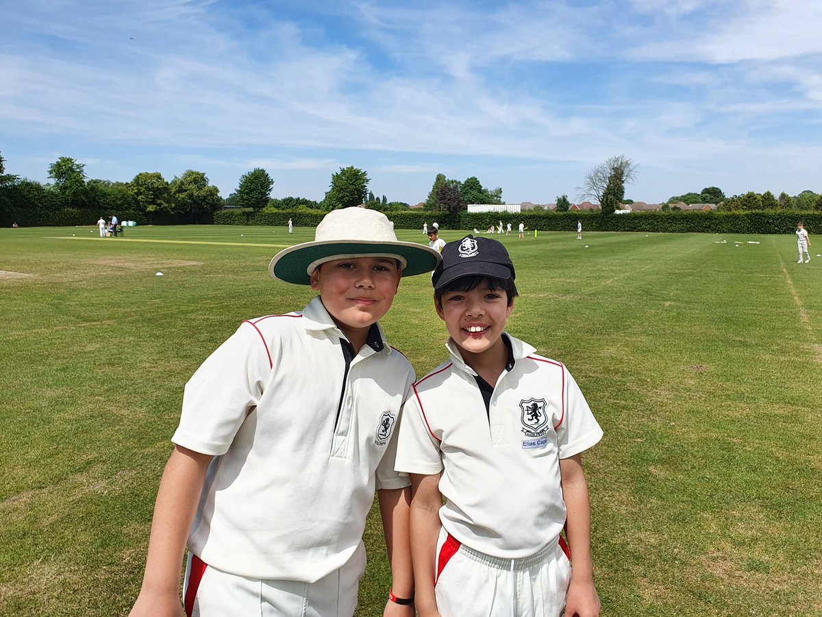 SHSsport1865's tweet photo. A splendid day of sunny sport in the @shrewsburyhouse House Cricket event. Today the Y6 boys having been loving the competition. Great to see the new pavillion coming on nicely! #asportinglife #bowlbatthrowcatch https://t.co/XSxZn06lwL