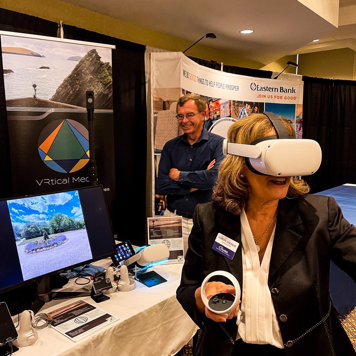 vrticalmedia's tweet photo. This past Thursday, I set up a booth at the North Shore Chamber of Commerce Business Expo. I leveled up my customer engagement, understood where my tech acumen is at, made some new friends and captured some great leads! 

I hear this phrase often &amp; it’s worth repeating:

Show Up https://t.co/Z3eiZb0uuZ