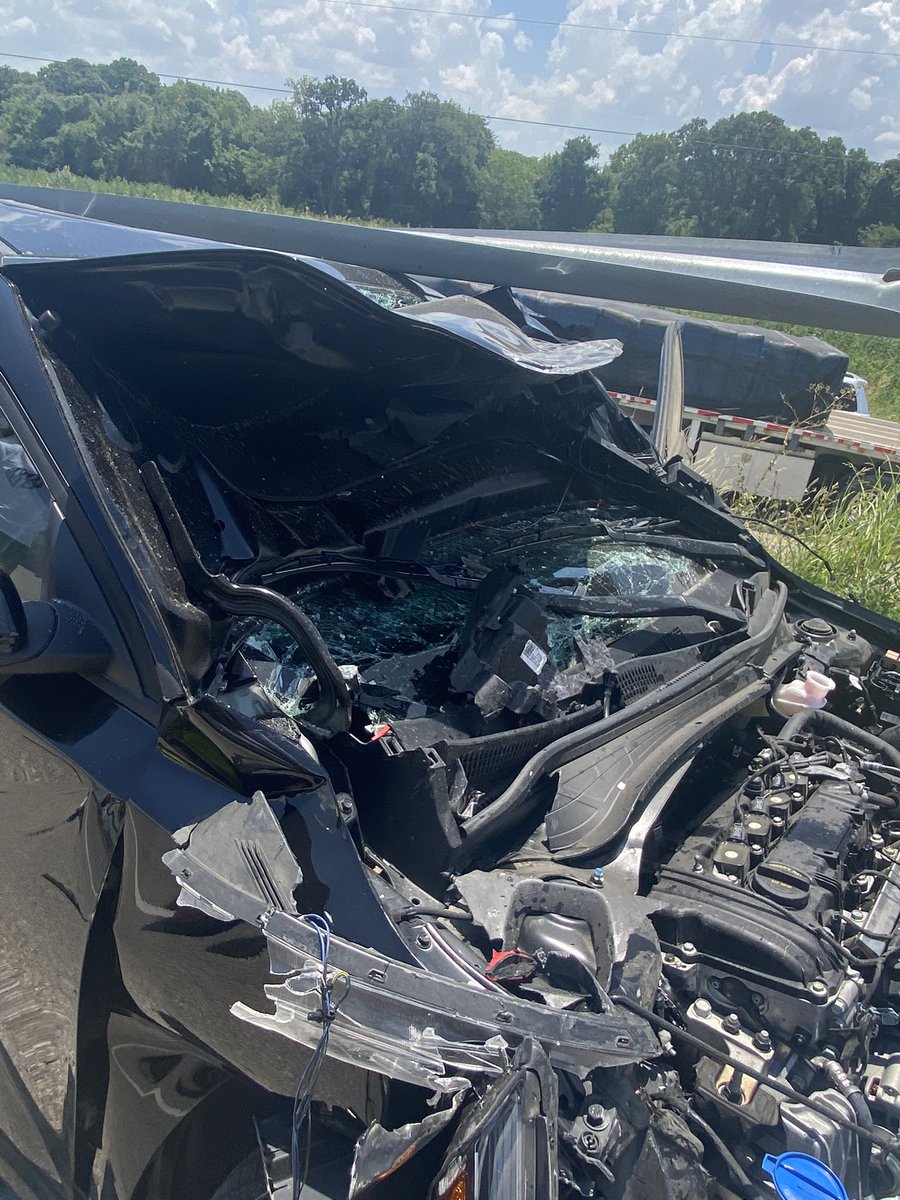 MsAGulley's tweet photo. On Sunday, June 19th, I experienced a car accident that everyone deemed “miraculous”. My car was completely crushed, yet all 3 people inside walked away. A “fatal” accident, is what was called in. Responders just knew someone had died. (1/4) https://t.co/9eGg5t3Dgj