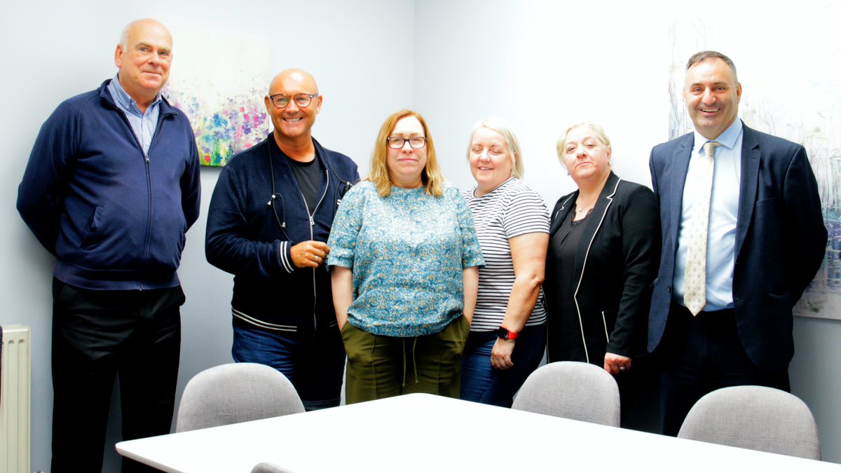 #TeamGSC so delighted 2 meet the lovely <a href="/johnamabile/">John Amabile 🏴󠁧󠁢󠁳󠁣󠁴󠁿</a> today, who will be helping us to make Team GSC's asks &amp; ideas for a multi purpose Staff Space a reality. <a href="/JG_McAlpine/">Jacqueline McAlpine</a> will follow and film the journey as the #GSCHub develops. Watch this space...