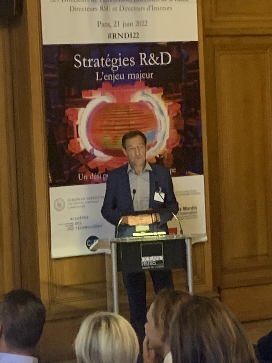 PierreMetivier's tweet photo. Alexandre Corjon @ACorjon_xiii Directeur innovation, Groupe Plastic Omnium @PlasticOmnium
#RNDI2022 #innovation https://t.co/AgiDJUTjAr