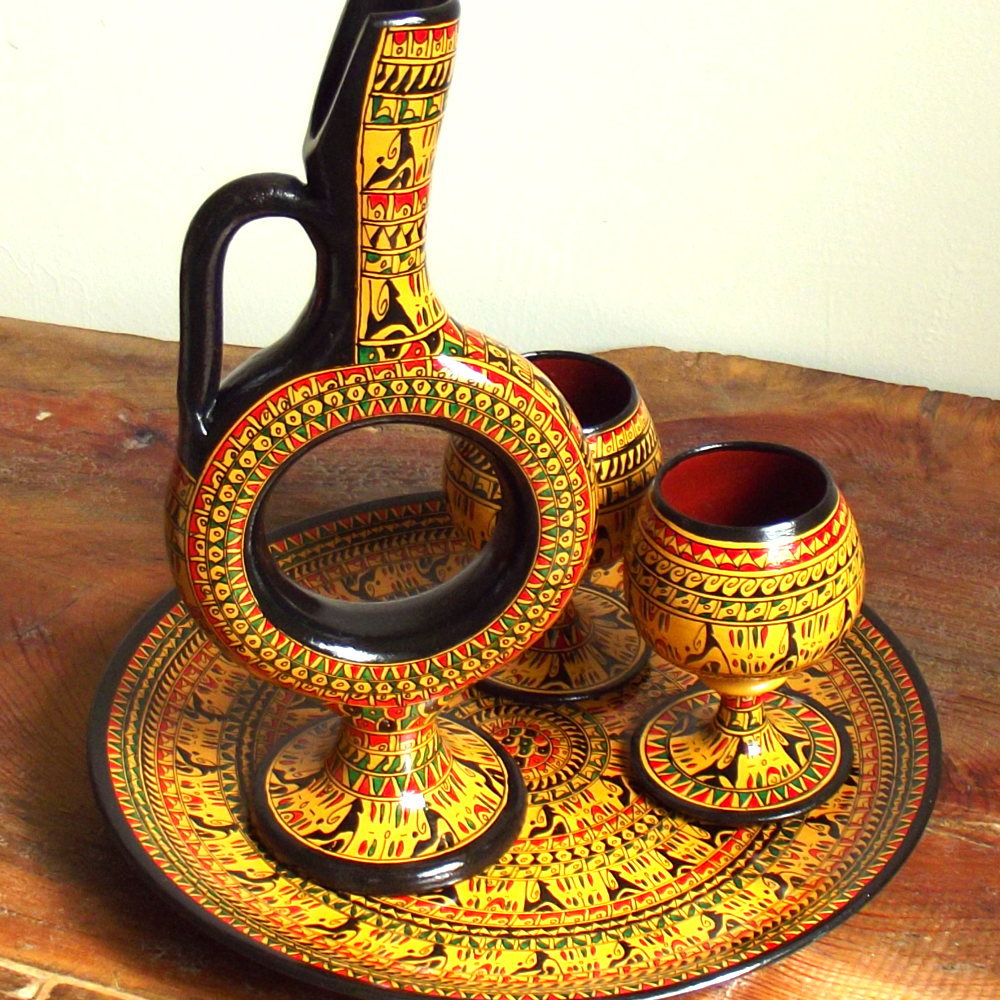 Ayturk001's tweet photo. 4000yrs history, Hittite.
Historical designed, Wine service set made in Avanos, Cappadocia ;)
HANDMADE Hittite design pottery Wine Service set - YELLOW/
https://t.co/fwfOOY2aot via @Etsy
#hittite #pottery #cappadocia #etsyshop #handmade #redcray https://t.co/oFWJ1B5YMn