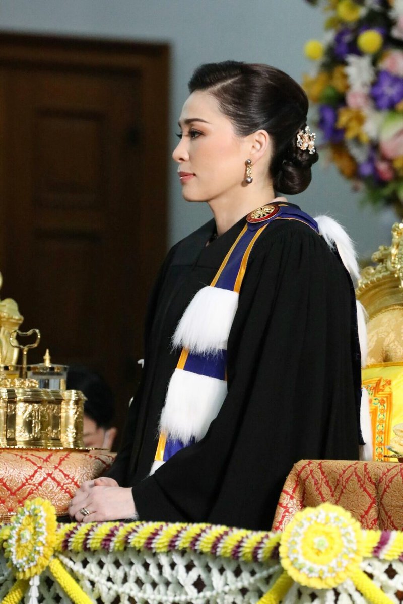 23Matthew21's tweet photo. สมเด็จแม่ทรงพระเจริญค้าบ 🙏💜☺
#พระราชินีสุทิดา 
ขอบคุณเจ้าของรูปคับ https://t.co/LypmkOL2br