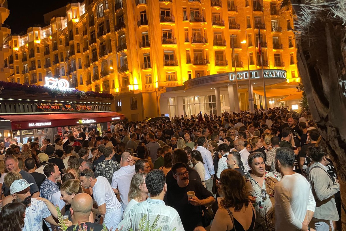 Tech companies’ spots at #CannesLions are as elaborate as ever, with one PR exec noting, “It’s like the Hunger Games, and they’re the capitol and the people still struggling back home trying to make a living and feed their families are like the Districts.” ow.ly/8g5J50JCBYk