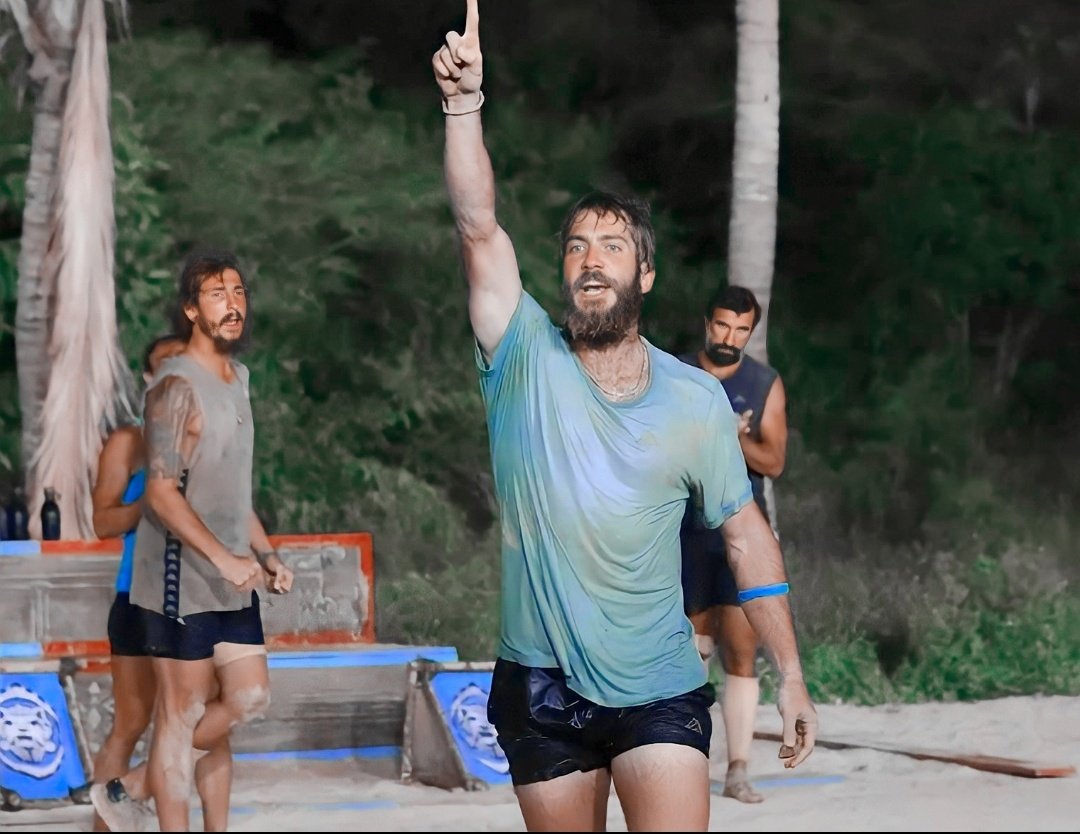 ogedaygofc's tweet photo. hiçbir zaman karakterinden ödün vermedin sporcu ahlakını sonuna kadar bize yaşattın büyüklerin oğlu küçüklerin abisi oldun her şeyden önemlisi hepimizin kalbini bir kez daha kazandın

GönüllerinŞampiyonu Ogeday https://t.co/hSysbdgPjy