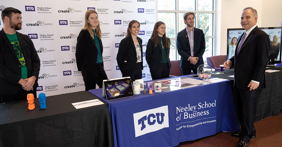 NeeleySchoolTCU's tweet image. Bill Shaddock ’73 has a passion for helping #HornedFrogs, specifically aspiring entrepreneurs. What began as a pitch competition, Shaddock’s vision for hands-on entrepreneurial experience evolved into a @TCU campus-wide incubator program. 🔗 bit.ly/3n6qj8N