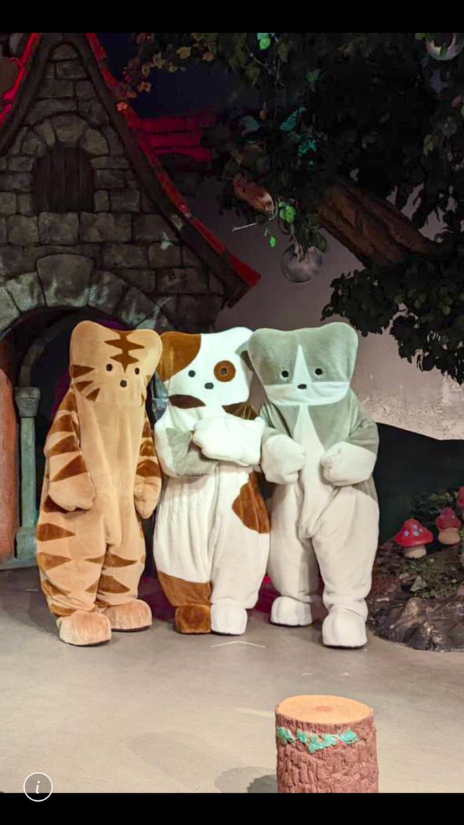 robadarobaokure's tweet photo. 【2022.06.21】スペシャルグリーティング in フェアリーランドシアター

#ノラネコランド #noranekoland #野猫乐园 #노라네코랜드 https://t.co/EpH0Fq0gnl