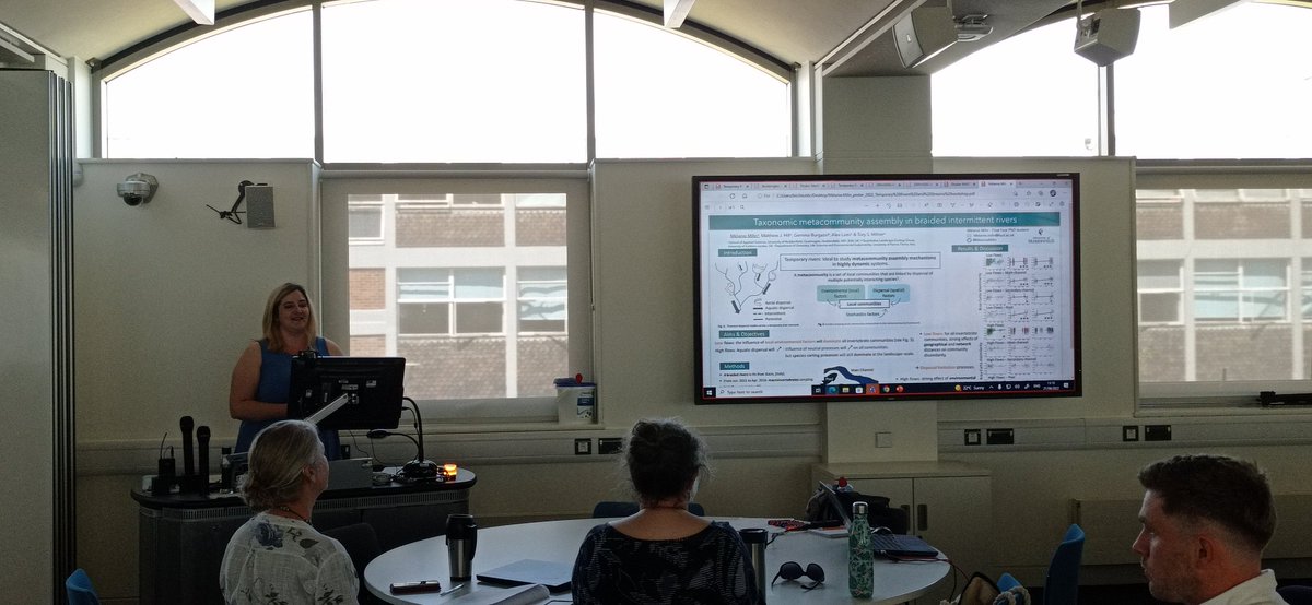 Fantastic poster presentation by <a href="/MelanieMilin/">Mélanie Milin</a> on taxonomic and functional metacommunity assembly in braided intermittent rivers <a href="/hudgeog/">@hudgeog</a> #TStreams_NTU