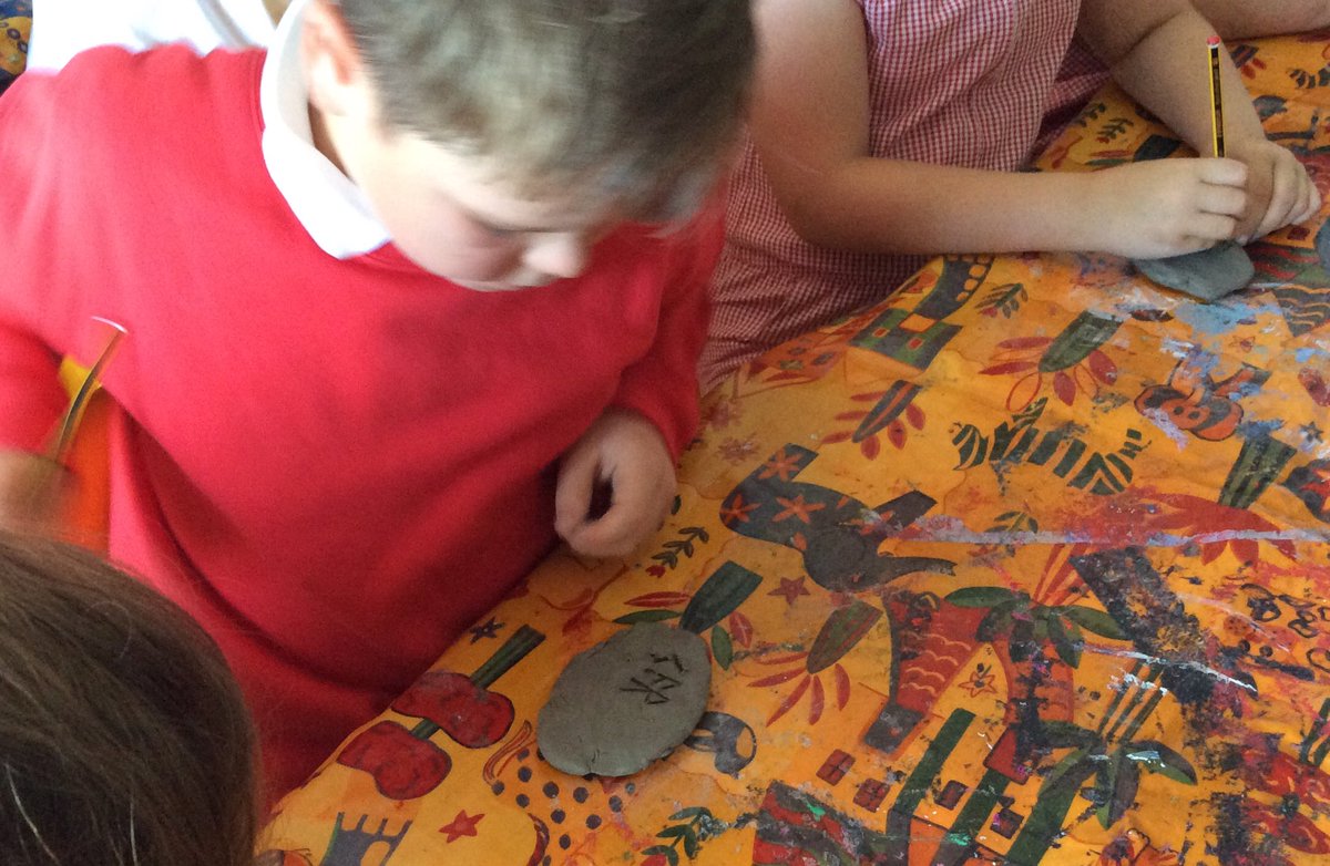 MIssBai69392016's tweet photo. #year4 #vikingworkshop #joeyshistory. The last task today is to make our own rune stones. @stjs_staveley @vikingsinschool https://t.co/3Wx8znea2r