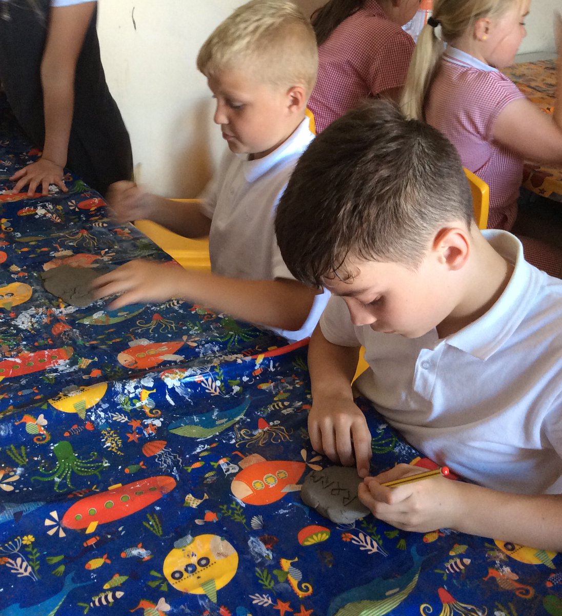MIssBai69392016's tweet photo. #year4 #vikingworkshop #joeyshistory. The last task today is to make our own rune stones. @stjs_staveley @vikingsinschool https://t.co/3Wx8znea2r