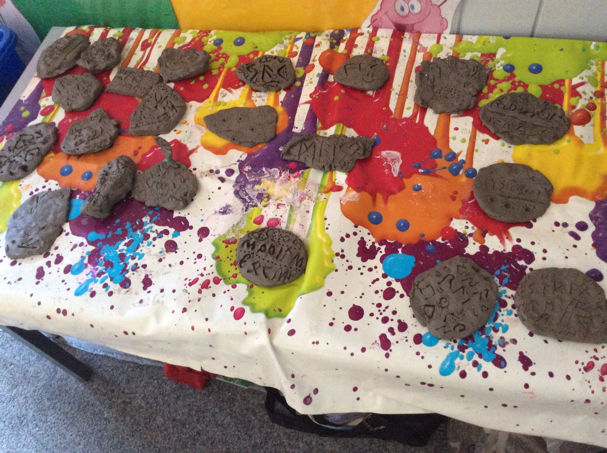 MIssBai69392016's tweet photo. #year4 #vikingworkshop #joeyshistory. The last task today is to make our own rune stones. @stjs_staveley @vikingsinschool https://t.co/3Wx8znea2r