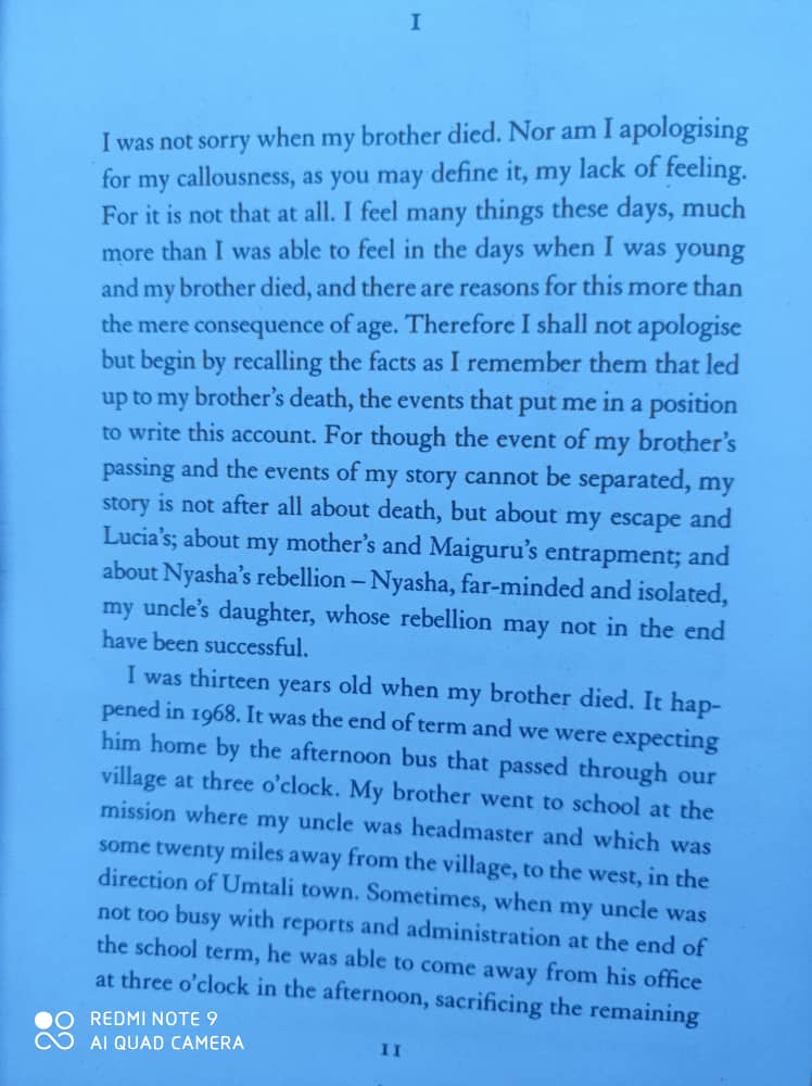 1949books's tweet photo. #TraductionLittéraire à @1949books avec une petite masterclass sur ce 1er paragraphe de #NervousConditions de @EfieZethu. Essayez-vous et envoyez-nous votre extrait au plus tard le 9 juillet (contact@1949books.com) pour une masterclass le 16 juillet. #LiteraryTranslation https://t.co/PMWMIq5zfj