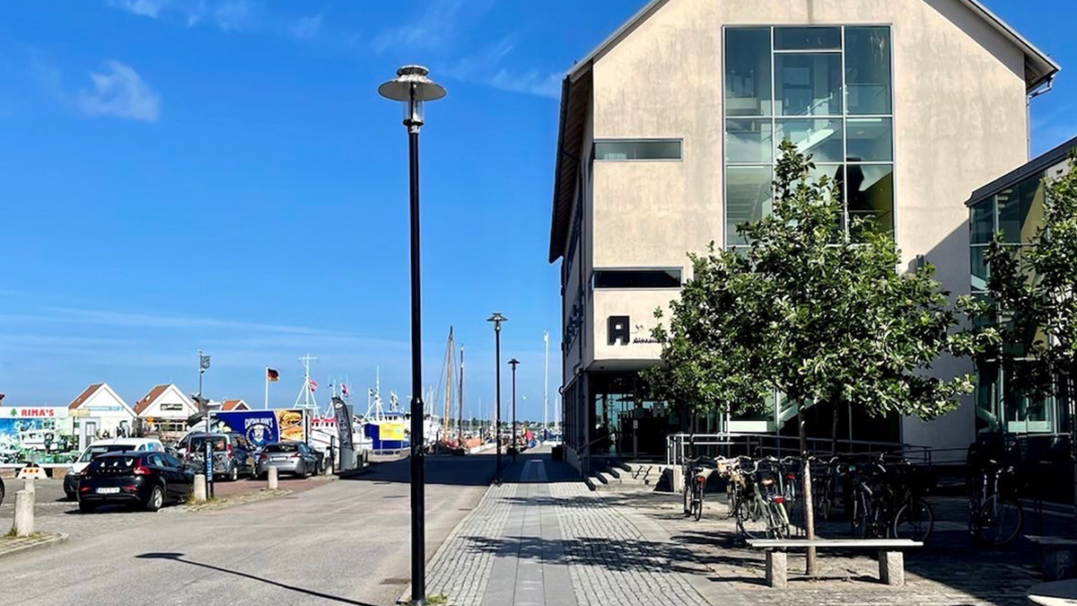 aconiumGmbH's tweet photo. #FuturesByDesign bereitet #KMU auf wirtschaftliche und digitale Herausforderungen vor. Seit gestern sind unsere Mitarbeiterinnen in #Varberg🇸🇪, um mit Projektpartner:innen über den Output der Arbeit zu sprechen und wie dies sich in verschiedene Geschäftsmodelle integrieren lässt. https://t.co/PXxX1jOAIN