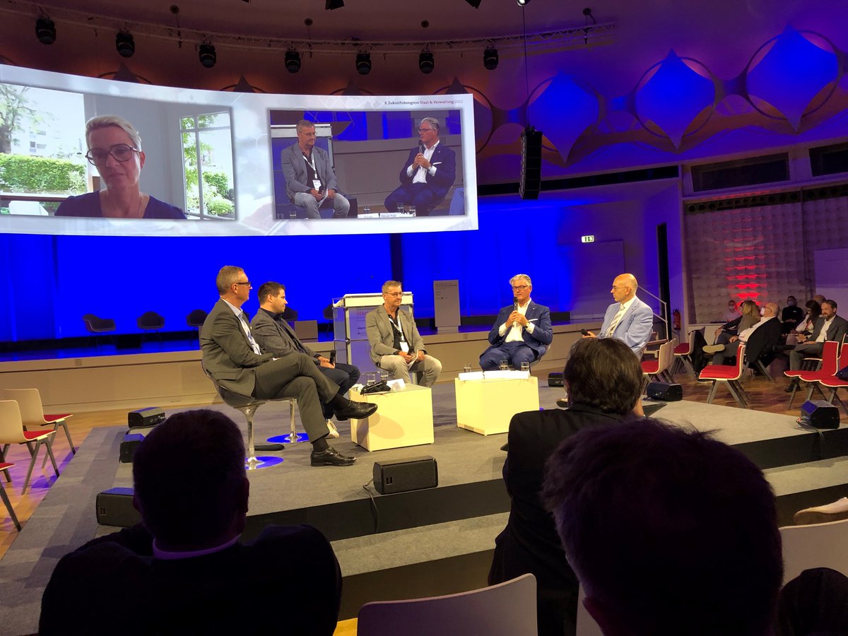 IT.NRW (@itnrw) on Twitter photo Ende 2022 kann nur ein Meilenstein des #OZG auf dem Weg zu einer ganzheitlich digital transformierten Verwaltung sein. Prof. Dr. Meyer-Falcke <a href="/CIONRW/">Fatih Torun</a> diskutiert neue Ideen zur gemeinsamen Umsetzung der OZG-Fortentwicklung. #Zuko2022 #Berlin <a href="/itnrw/">IT.NRW</a>
<a href="/bmi_bund/">Bundesministerium des Innern</a> <a href="/wirtschaftnrw/">Wirtschaft.NRW</a> Ende 2022 kann nur ein Meilenstein des #OZG auf dem Weg zu einer ganzheitlich digital transformierten Verwaltung sein. Prof. Dr. Meyer-Falcke <a href="/CIONRW/">Fatih Torun</a> diskutiert neue Ideen zur gemeinsamen Umsetzung der OZG-Fortentwicklung. #Zuko2022 #Berlin <a href="/itnrw/">IT.NRW</a>
<a href="/bmi_bund/">Bundesministerium des Innern</a> <a href="/wirtschaftnrw/">Wirtschaft.NRW</a>
