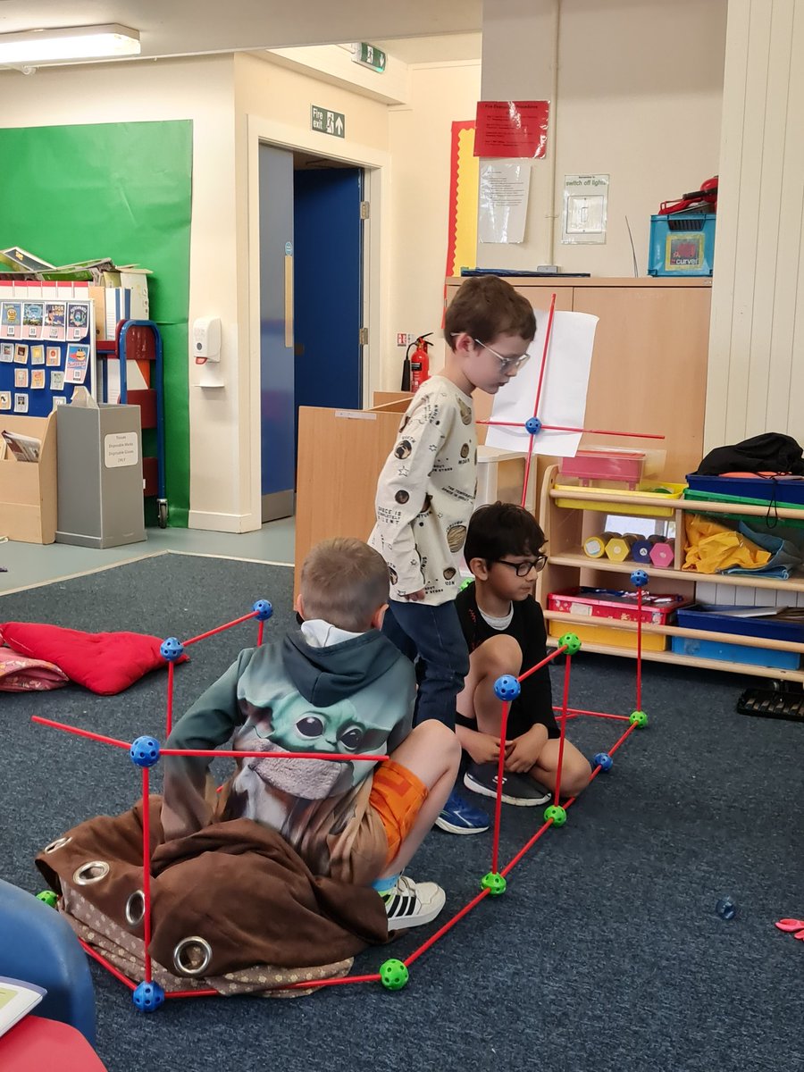 Some children in P2 @dedridgeps have been inspired by <a href="/cbeebiesnow/">Cbeebies</a> show swashbuckle. They have made their own pirateship! Walk the plank! Walk the plank!